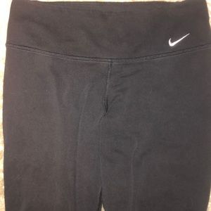 nike leggings below knee